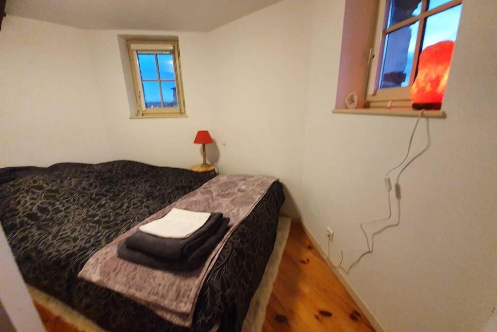 Appartement exceptionnel 4 étoiles hyper centre Albi 65 m2 au 4ème étage sans ascenseur avec une tour du 12ème siècle Exterior foto